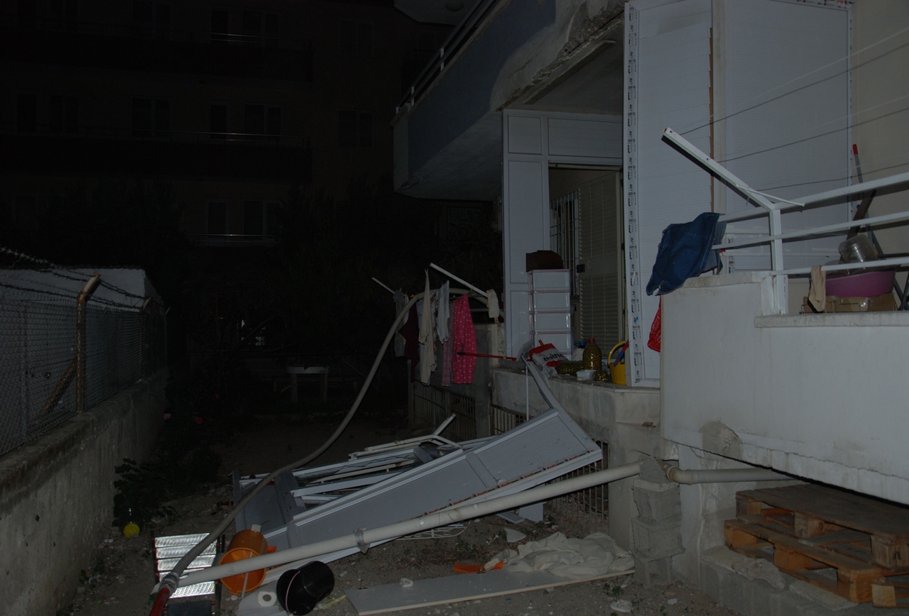 Tarsus’ta tüp gaz patladı: 2 yaralı Tarsus’ta tüp gaz patladı: 2 yaralı